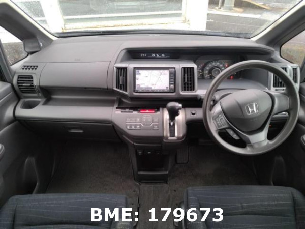 HONDA STEPWAGON G HDD NAVI SMART STYLE EDITION