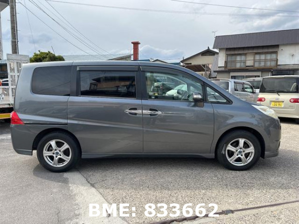 HONDA STEPWAGON G L HDD NAVI PACKAGE