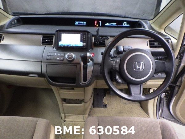 HONDA STEPWAGON G L HDD NAVI PACKAGE