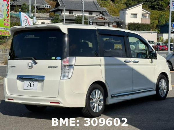 HONDA STEPWAGON SPADA