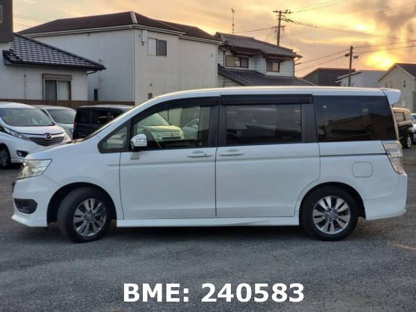 HONDA STEPWAGON SPADA