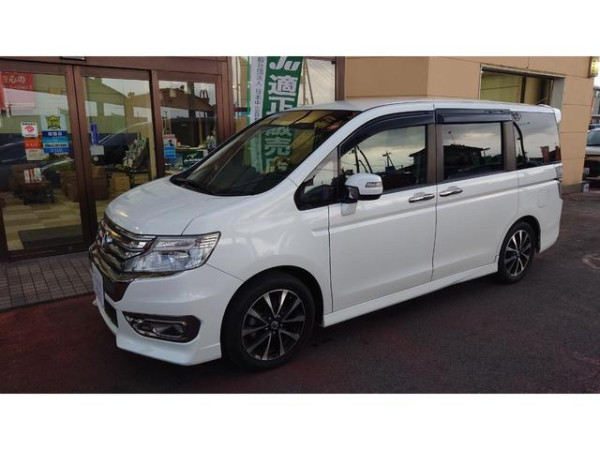 HONDA STEPWAGON SPADA