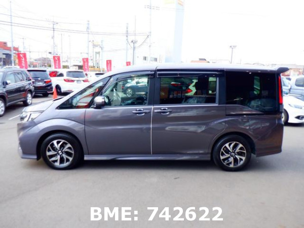 HONDA STEPWAGON SPADA