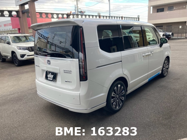 HONDA STEPWAGON PREMIUM LINE