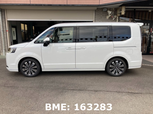 HONDA STEPWAGON PREMIUM LINE