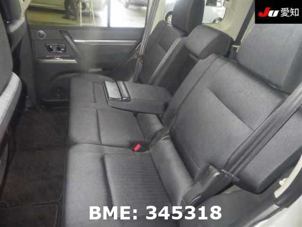 MITSUBISHI PAJERO EXCEED