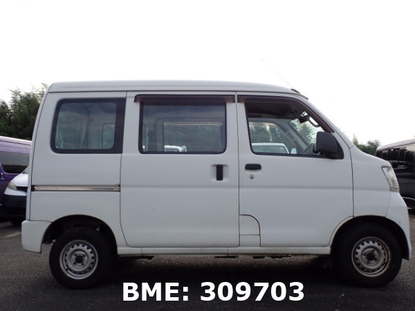 DAIHATSU HIJET VAN