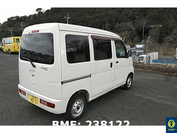 DAIHATSU HIJET VAN 4WD