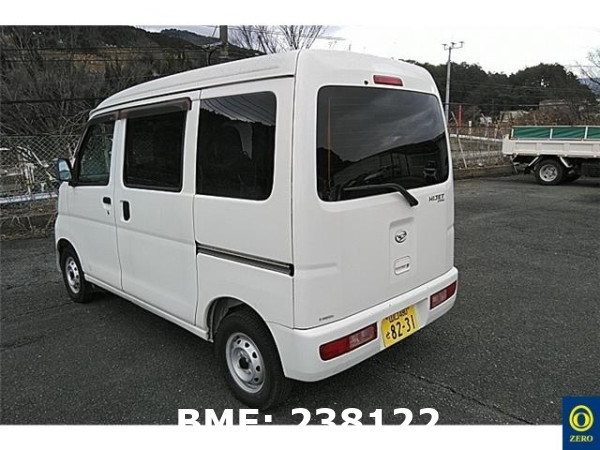 DAIHATSU HIJET VAN 4WD