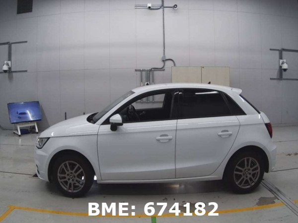 AUDI A1 1.0 TFSI SPORTS